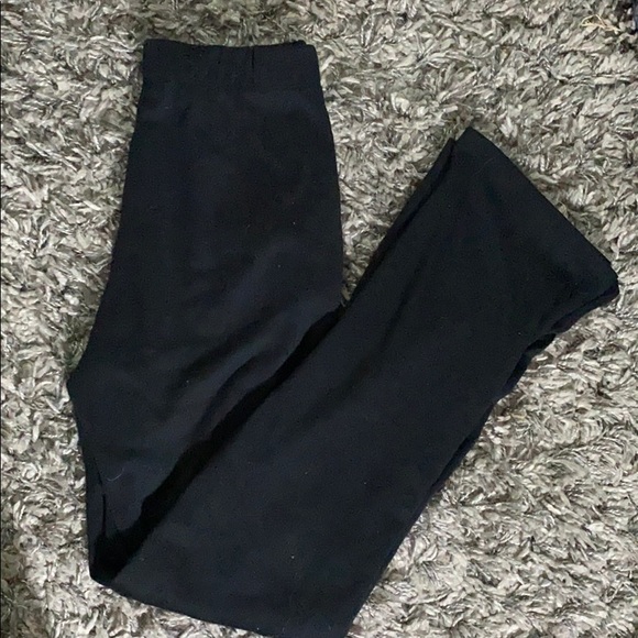 Two piece set - Picture 3 of 3